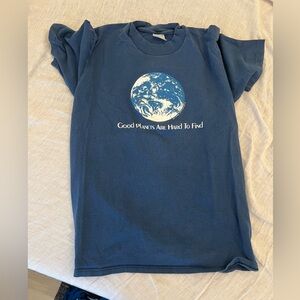 Vintage 80s “Good Planets Are Hard To Find” Tee Shirt